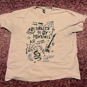 !!SOLD!! *OFFICIAL* Machine Gun Kelly TTMD T-Shirt